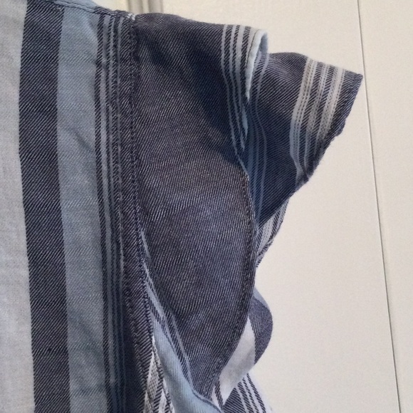 Calvin Klein Summer Top - Picture 3 of 4